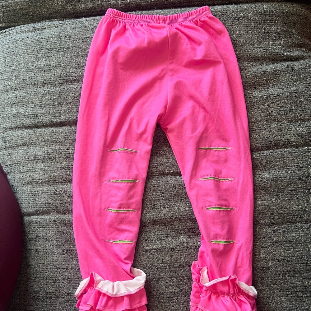 2t Boutique Pink Ruffled Leggings with Slit Details